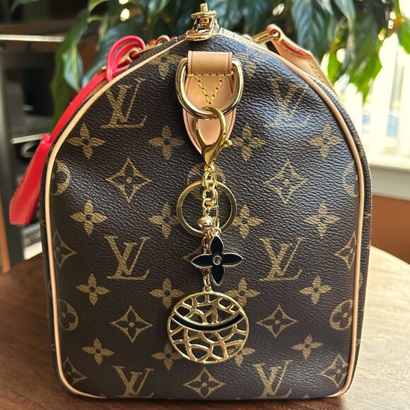 GEOMETRIC Bag Charm Black Gold Tone - Picture 7 of 8